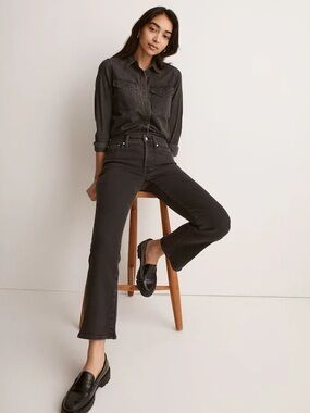Madewell Black Kick-Out Crop Jeans